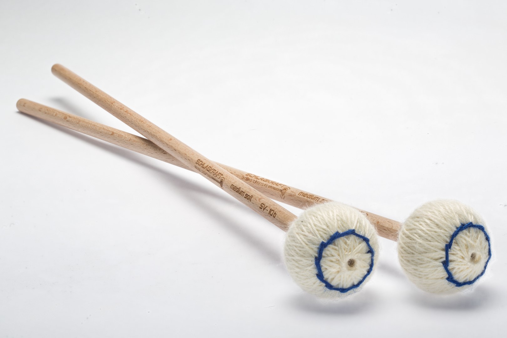 Schlagkraft vibraphone mallets, medium hard, white with blue thread, rattan rod SV-10